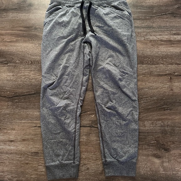 Lululemon heather gray intent jogger - Picture 6 of 7